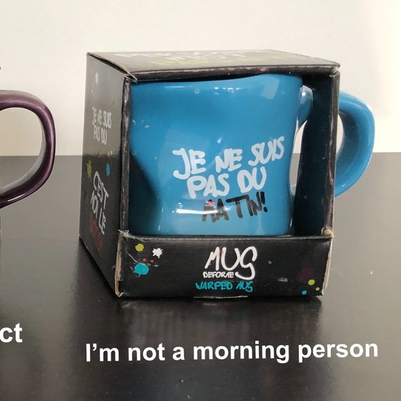 Warped Mug Set in French NEW In Box - Picture 3 of 3